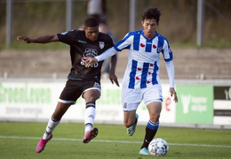 Văn Hậu tiếp tục bị bỏ rơi, Heerenveen không thắng 9 trận liên tiếp